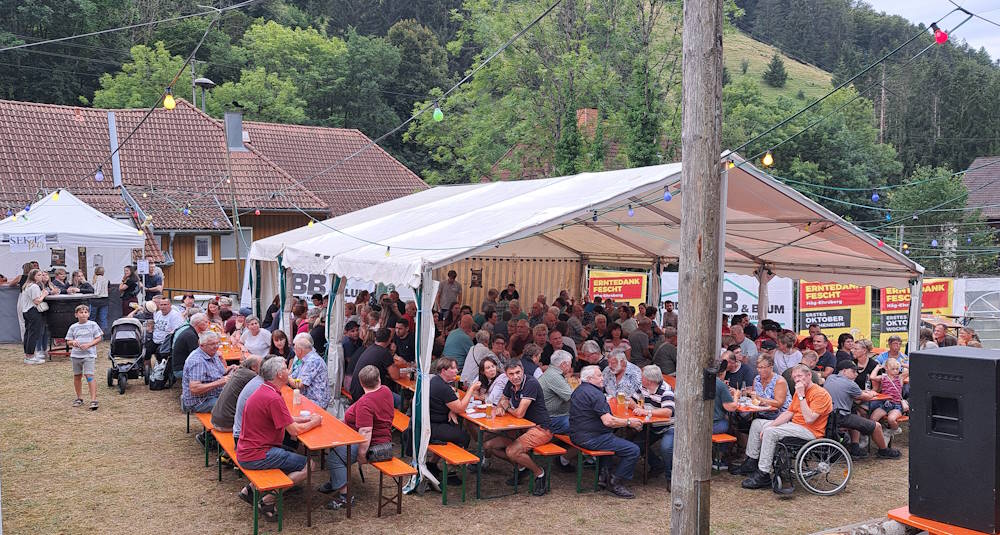 Foto vom Dorfhock des Musikvereins Rohmatt